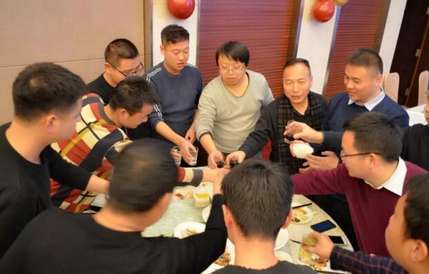 以客戶為中心 高質(zhì)量發(fā)展|2020西馳年會(huì)圓滿落幕(圖9) 以客戶為中心 高質(zhì)量發(fā)展|2020西馳年會(huì)圓滿落幕(圖9)