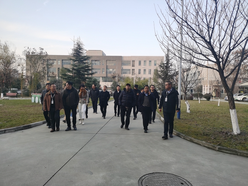 西安理工大學(xué)EMBA西安校友會|西馳電氣研習(xí)暨2021年迎新年會圓滿成功(圖9) 西安理工大學(xué)EMBA西安校友會|西馳電氣研習(xí)暨2021年迎新年會圓滿成功(圖9)