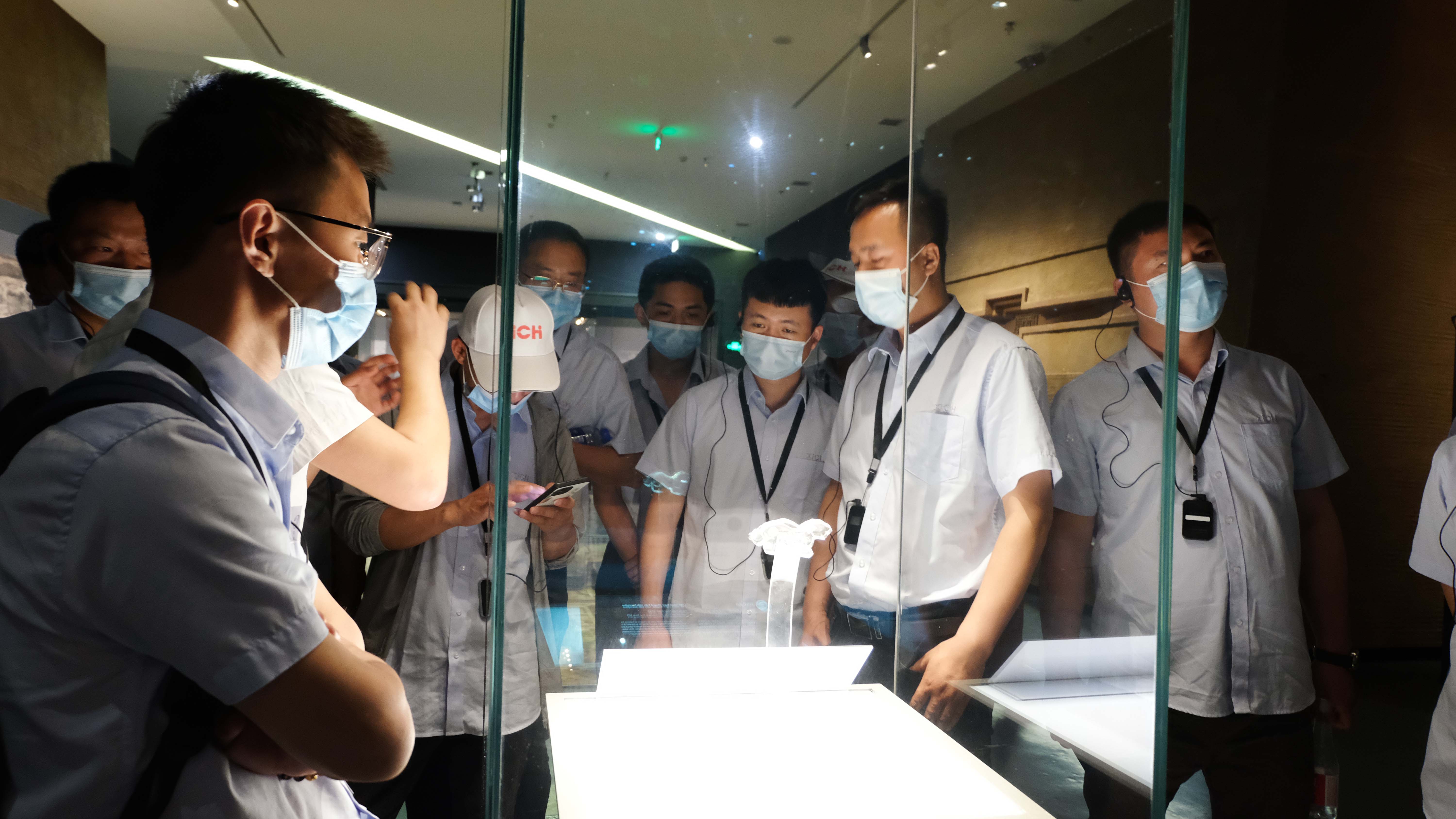 西馳電氣營(yíng)銷(xiāo)中心會(huì)議圓滿(mǎn)成功(圖33)