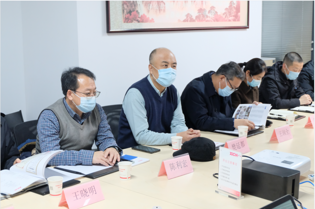 陜西省總商會(huì)副會(huì)長(zhǎng)、西安華歐精密機(jī)械有限公司董事長(zhǎng)樊延都一行來西馳參觀交流(圖2)