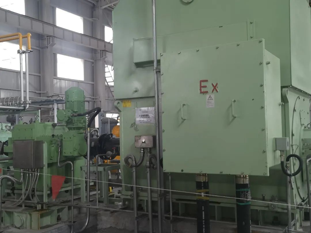 西馳電氣高壓降補(bǔ)軟起動(dòng)裝置在蒙西某化工廠帶載一次試車(chē)成功(圖3) 西馳電氣高壓降補(bǔ)軟起動(dòng)裝置在蒙西某化工廠帶載一次試車(chē)成功(圖3)